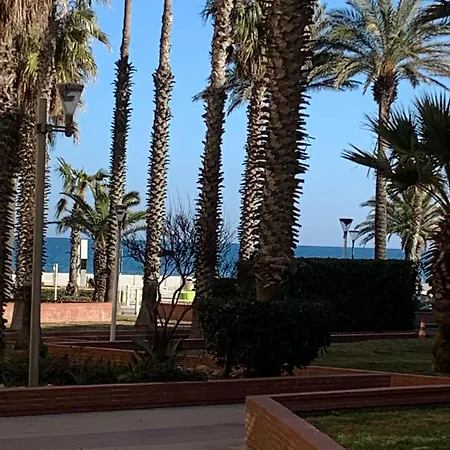 Au Port De Plaisance * Canet-en-Roussillon